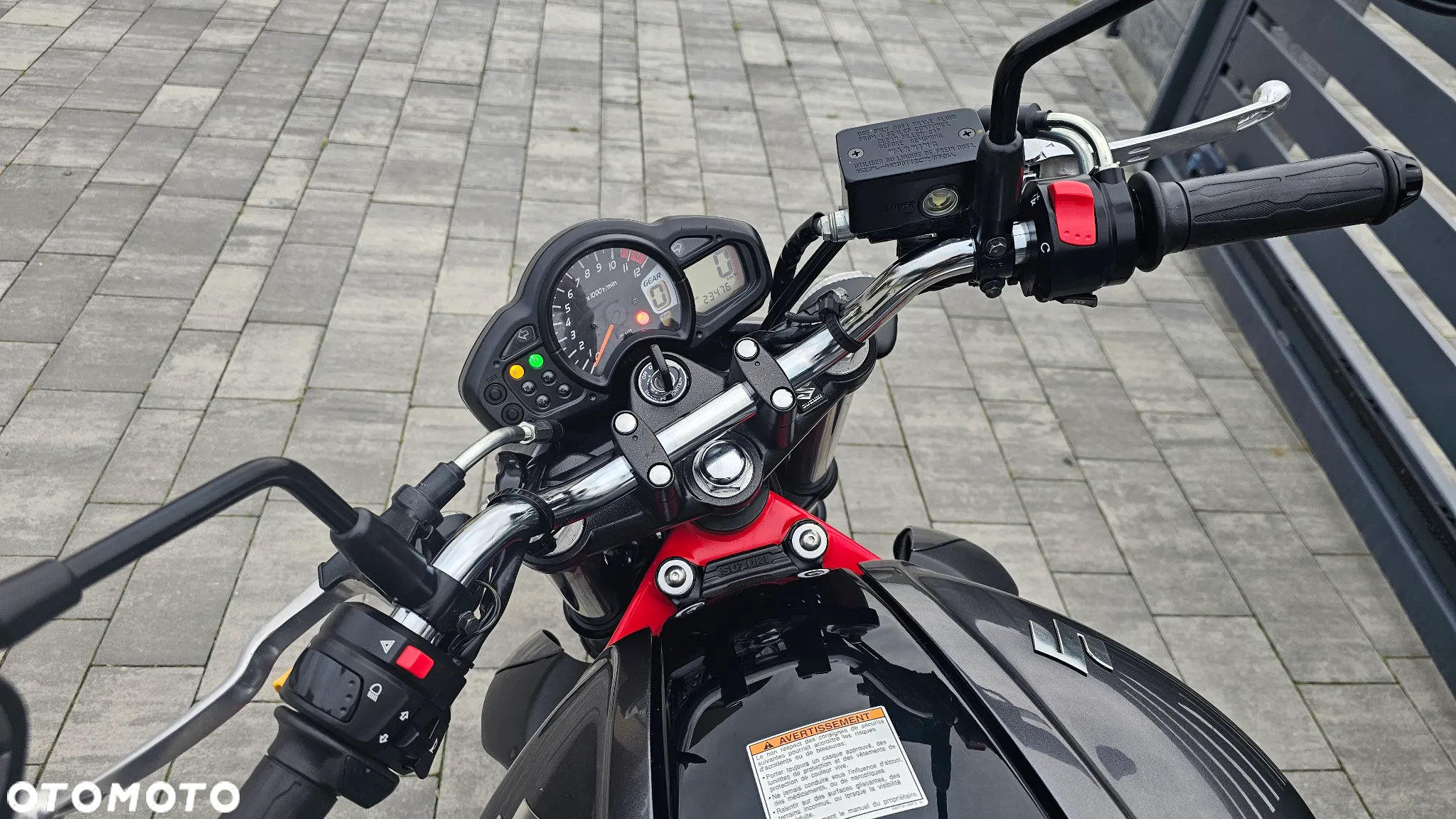 Suzuki Gladius - 4