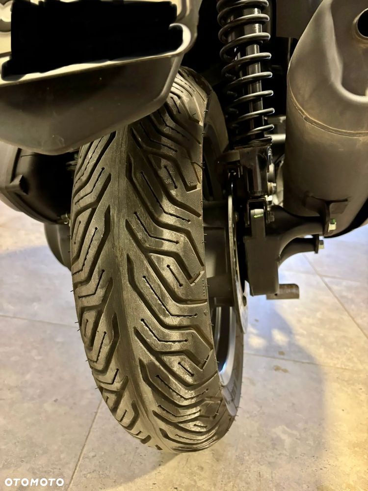 Yamaha X-max - 6