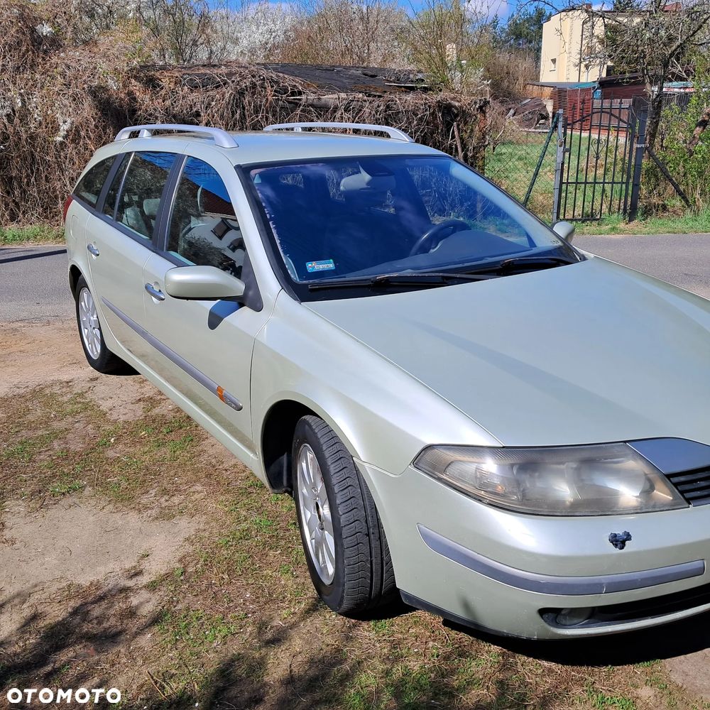 Renault Laguna Grandtour 1.8 Privilege - 4