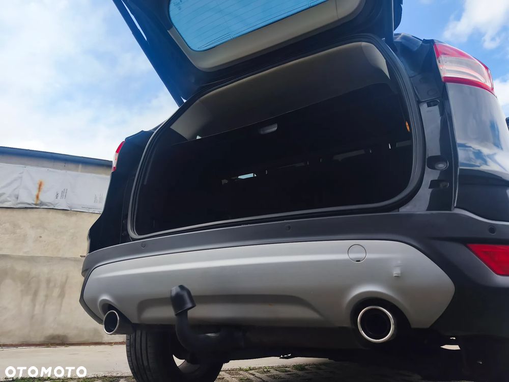 Ford Kuga 2.0 TDCi 4x4 Titanium - 27