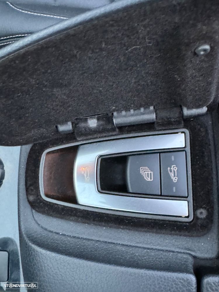 Mercedes-Benz E 220 CDi BlueEfficiency Auto - 21
