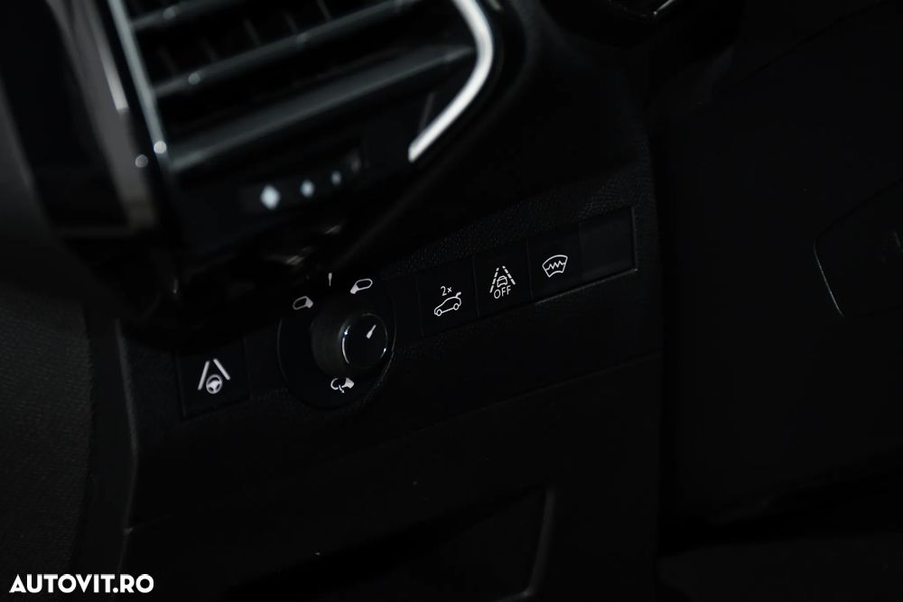 DS Automobiles DS 7 Crossback - 28