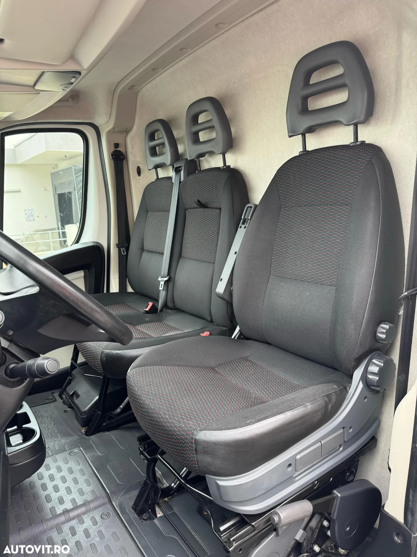 Citroën Jumper L2H2 2.0 BlueHDi 130cp Business - 14
