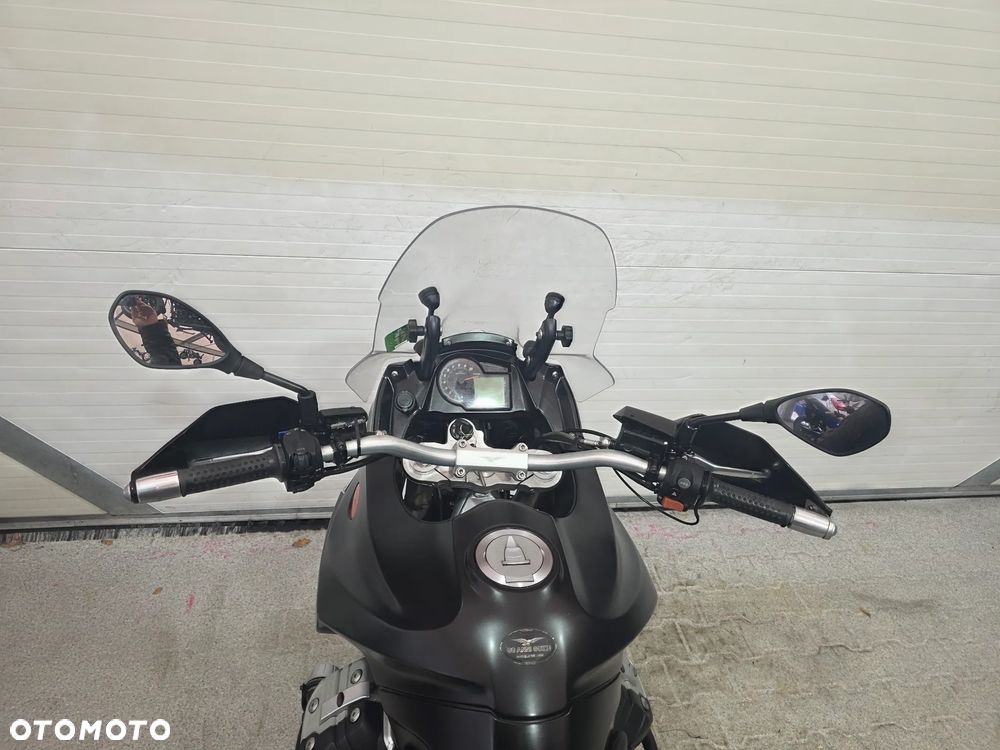 Moto Guzzi Stelvio - 28