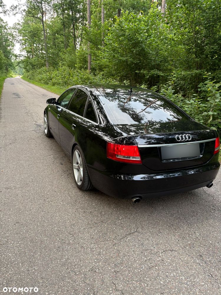 Audi A6 Limousine 2.4 - 4