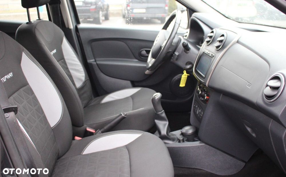 Dacia Sandero Stepway - 16