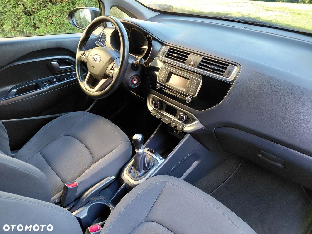 Kia Rio - 13