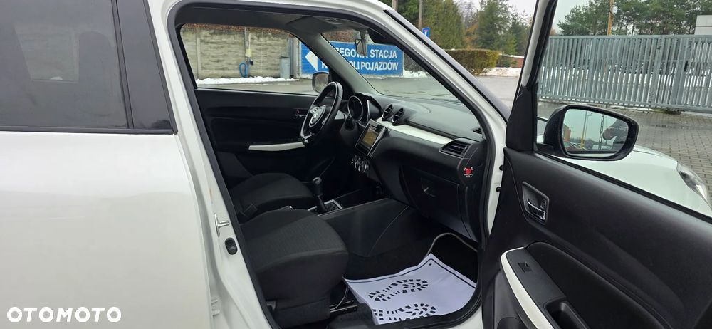 Suzuki Swift 1.2 SHVS Premium Plus - 19