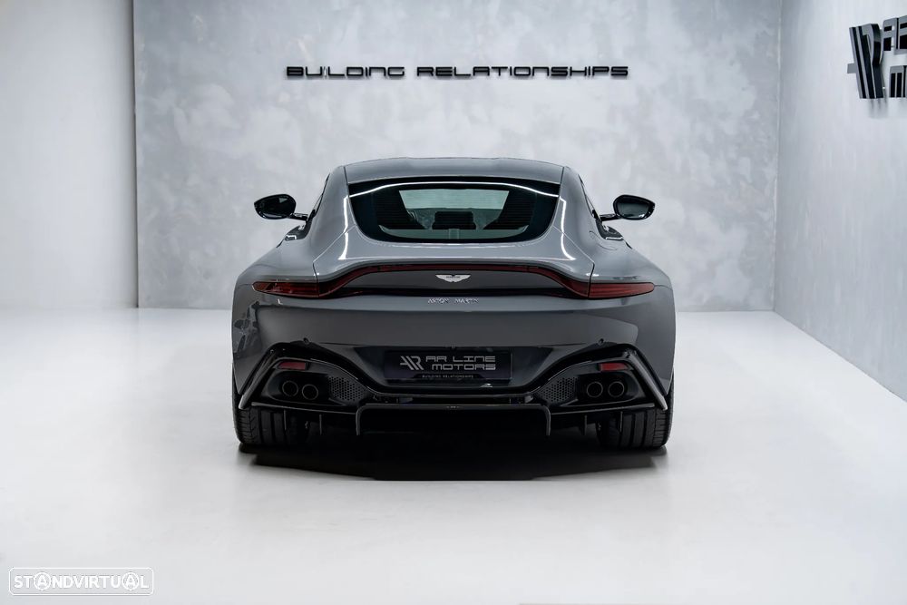 Aston Martin Vantage Coupe 4.0 Twin-Turbo V8 - 10
