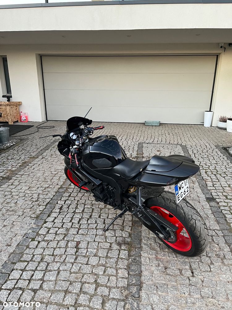 Suzuki GSX-R - 12