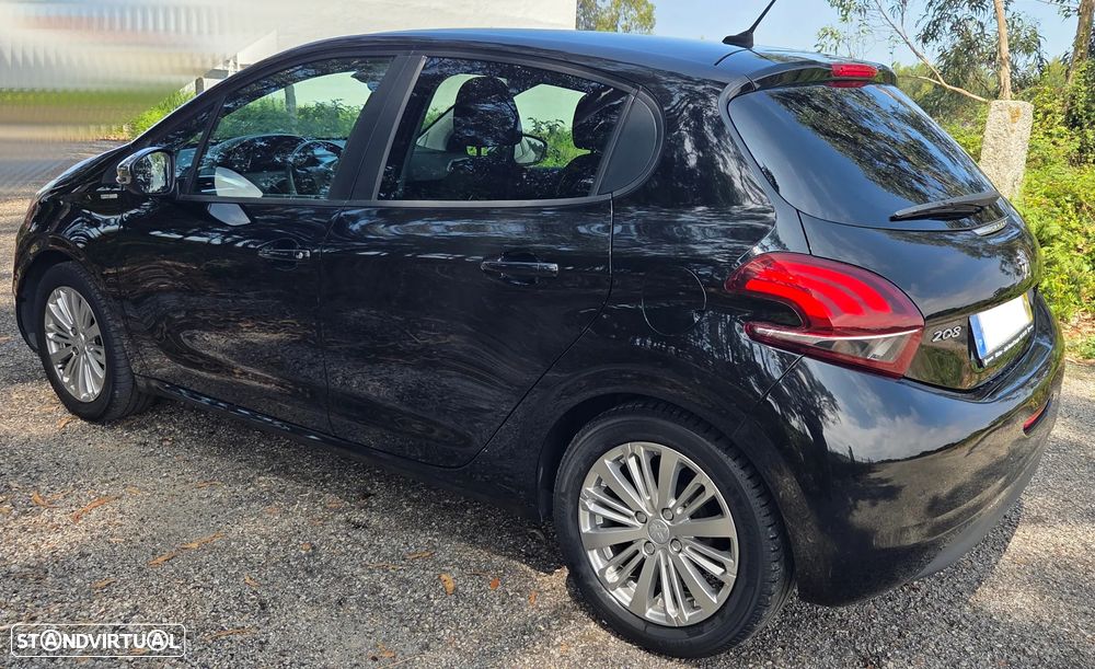 Peugeot 208 1.2 PureTech Style - 9