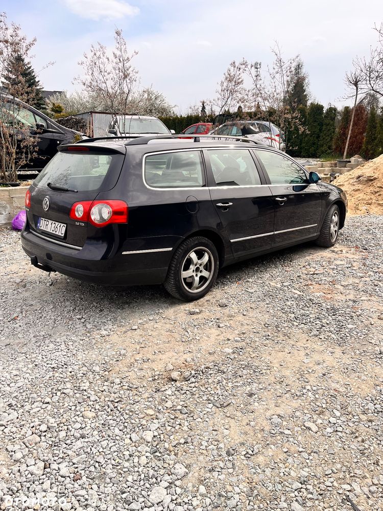 Volkswagen Passat - 5