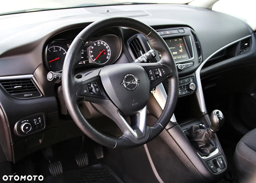 Opel Zafira 1.6 T Elite - 8