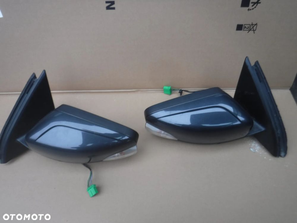 Volvo XC60 I  lusterko lewe 8 pin 14 pin   prawe 6 pin 12 pin  477-46 492-46 - 1