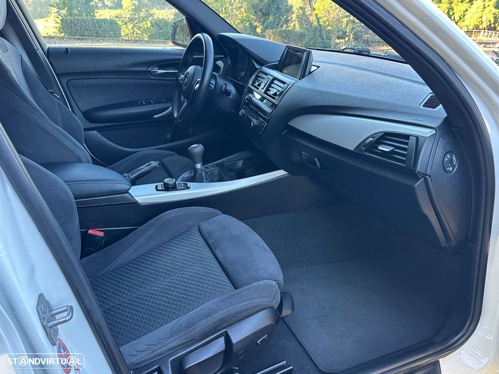 BMW 116 d Pack M - 23