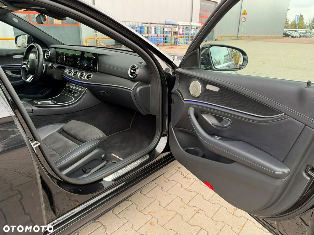Mercedes-Benz Klasa E - 19