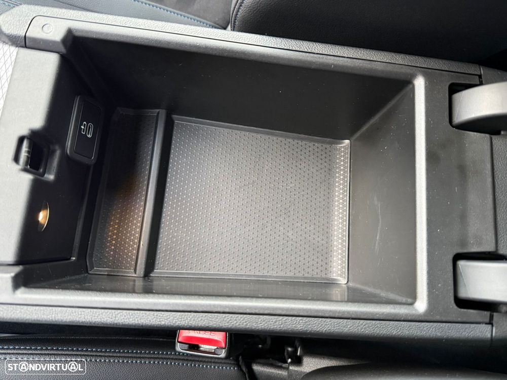 BMW i4 eDrive40 Pack Desportivo M - 23