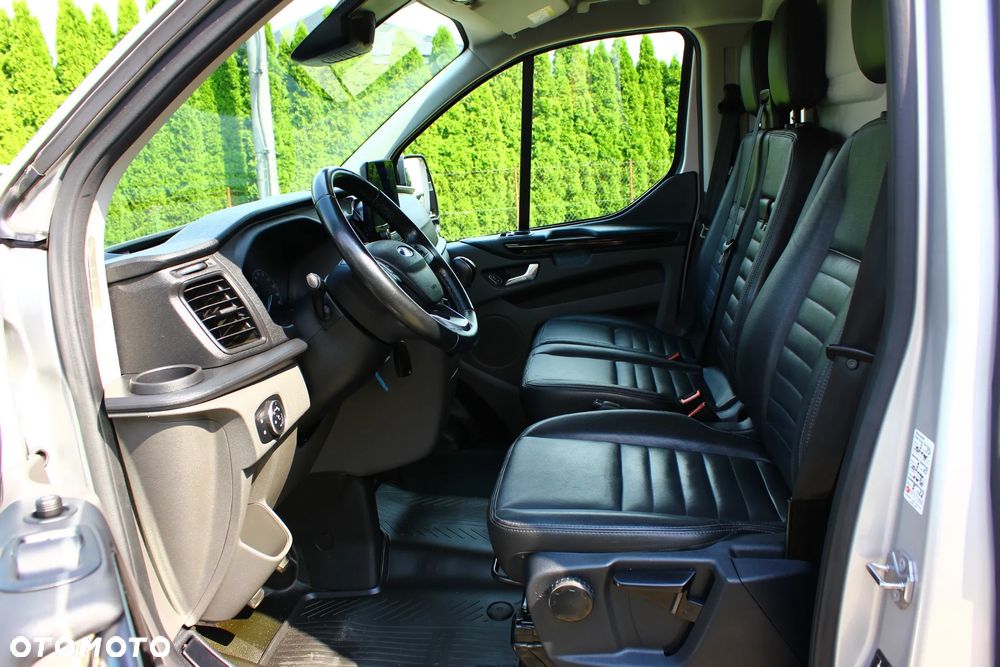 Ford TRANSIT CUSTOM TRAIL 2.0 TDCI 131KM 3 OSOBOWY NAVIGACJA KAMERA FELGI FULL OPCJA STAN PERFEKT FV23% - 34