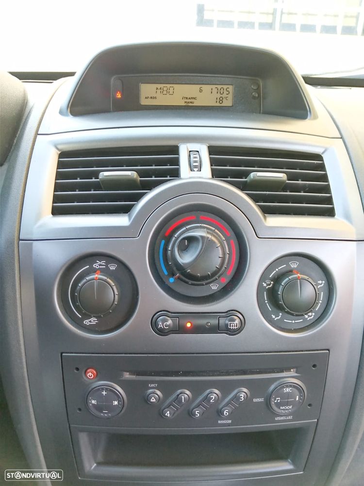 Renault Mégane 1.5 dCi Confort - 7