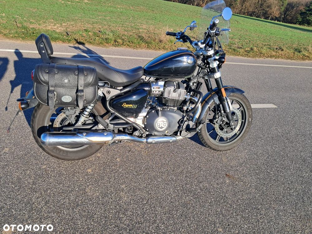 Royal Enfield Super Meteor - 2