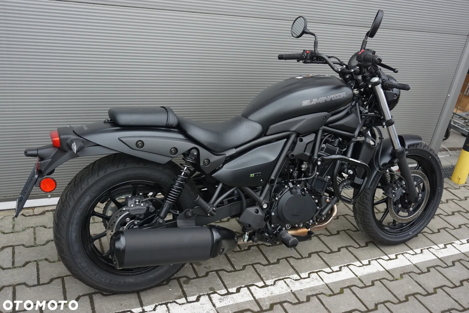 Kawasaki Eliminator 500 - 4