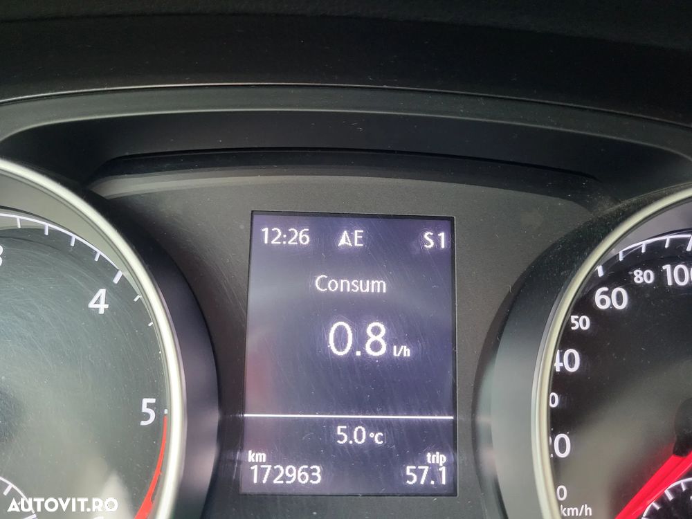 Volkswagen Golf 2.0 TDI (BlueMotion Technology) DSG Comfortline - 9