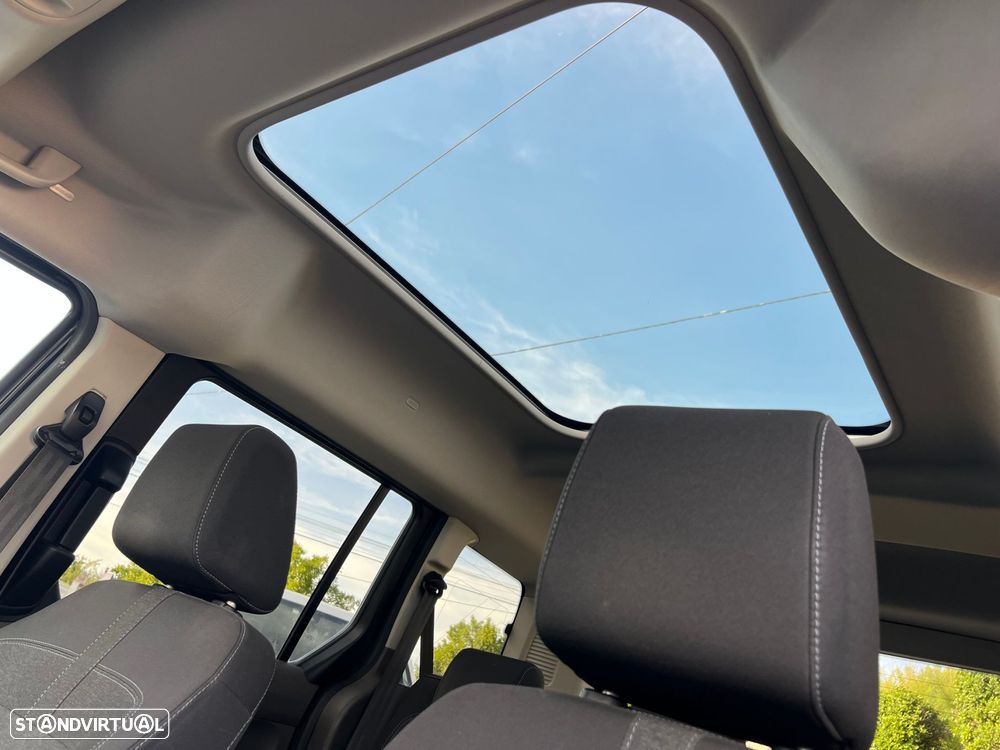 Ford Tourneo Connect 1.5 TDCi Titanium - 25