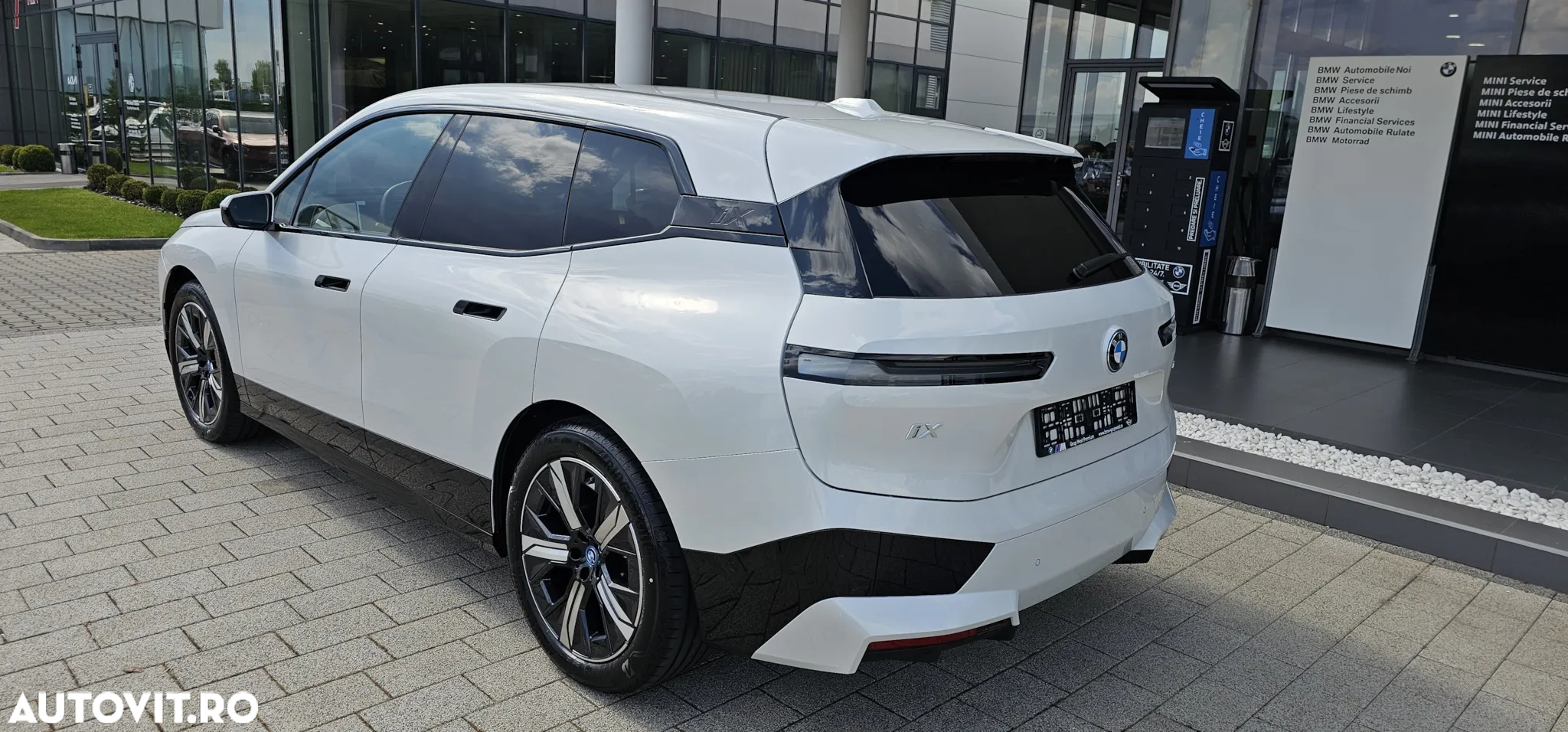 BMW iX xDrive50 - 3
