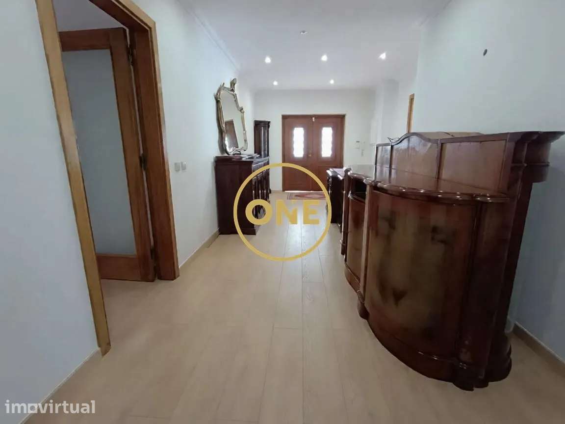 Moradia T3, Magoito - Amplas áreas interiores e  amplo Terreno. - Grande imagem: 5/25