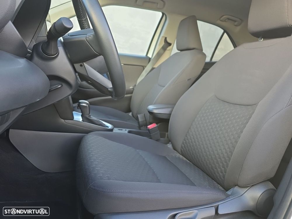 Toyota Yaris Cross 1.5 HDF Comfort Plus - 11