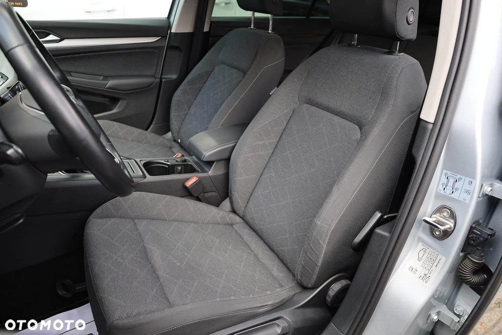 Volkswagen Golf 1.5 TSI EVO Life - 33