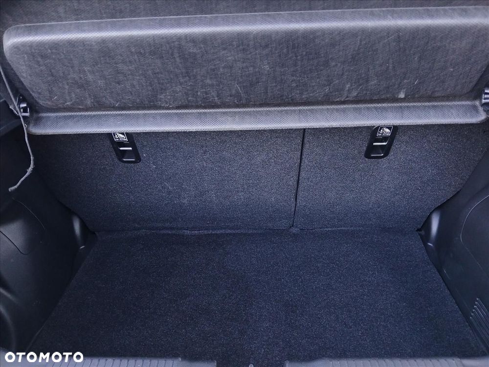 Suzuki Swift - 12