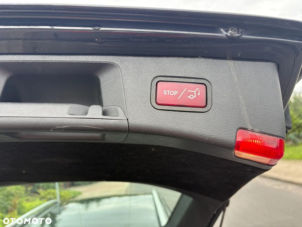 Mercedes-Benz Klasa E 250 BlueTEC 4-Matic Avantgarde - 27