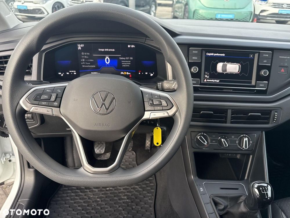 Volkswagen Polo - 13