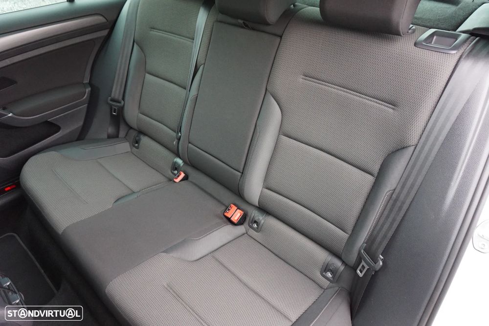 VW e-Golf AC/DC - 20