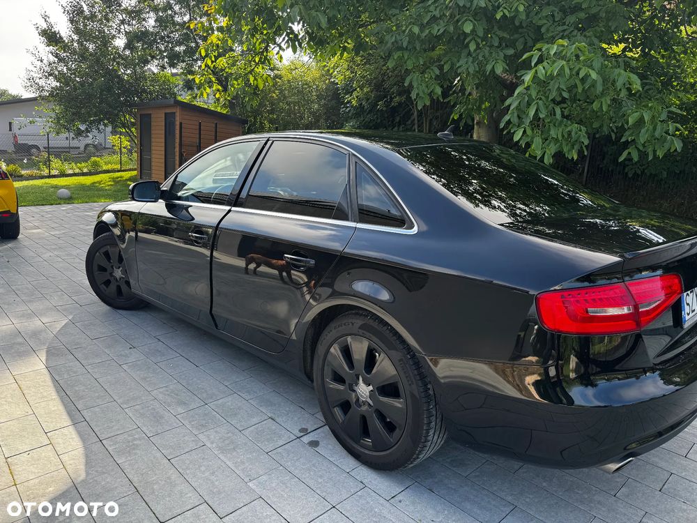 Audi A4 Limousine - 5