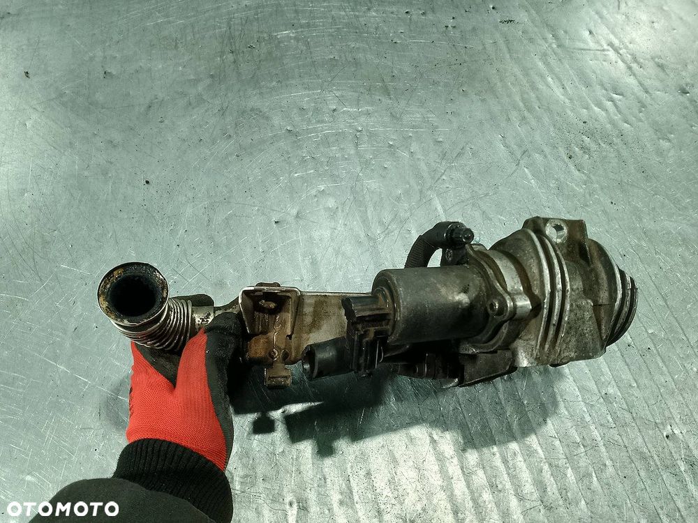 ZAWÓR EGR Z CHŁODNICĄ SPALIN RENAULT SCENIC II 8200467059  8200294794 - 2