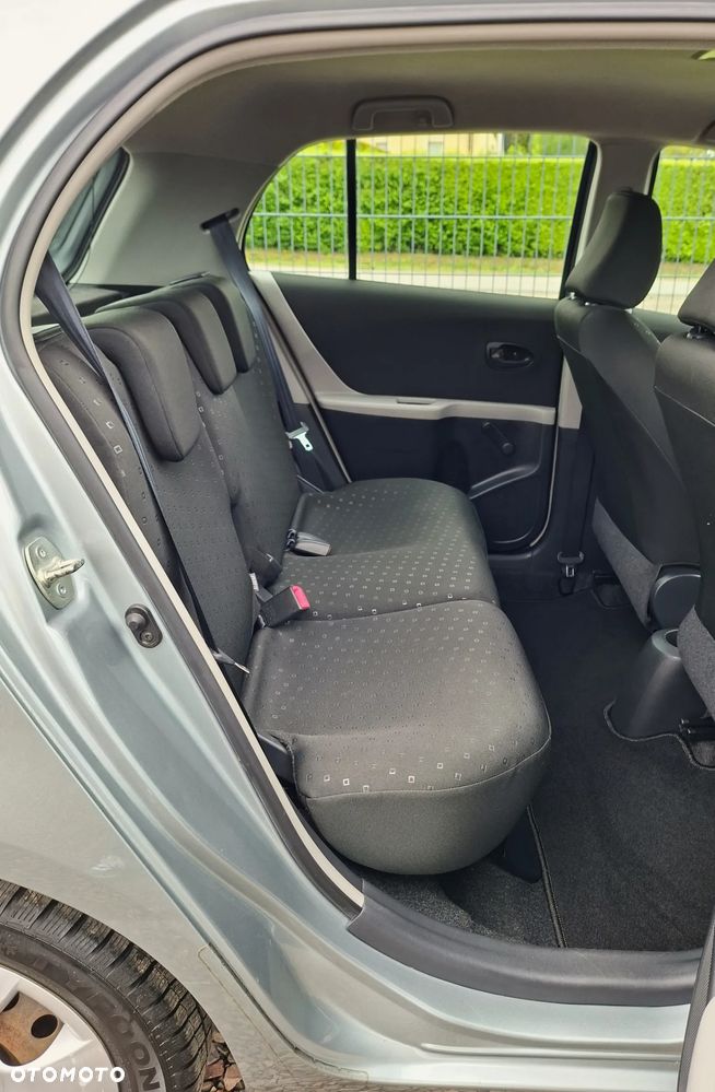Toyota Yaris 1.0 VVT-i Luna - 11