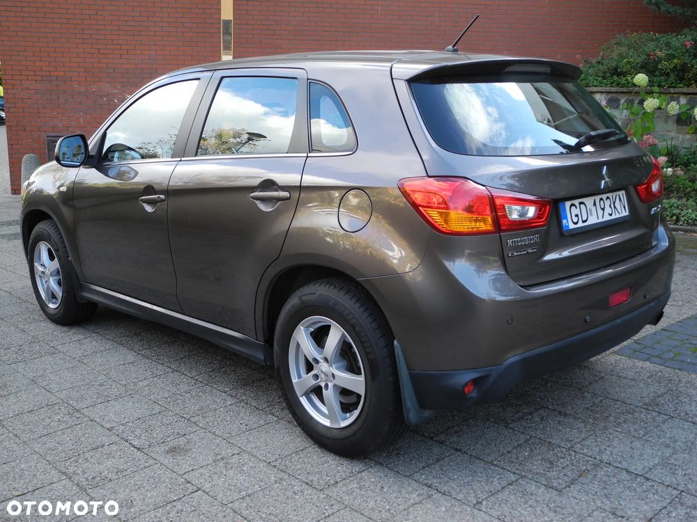 Mitsubishi ASX - 4
