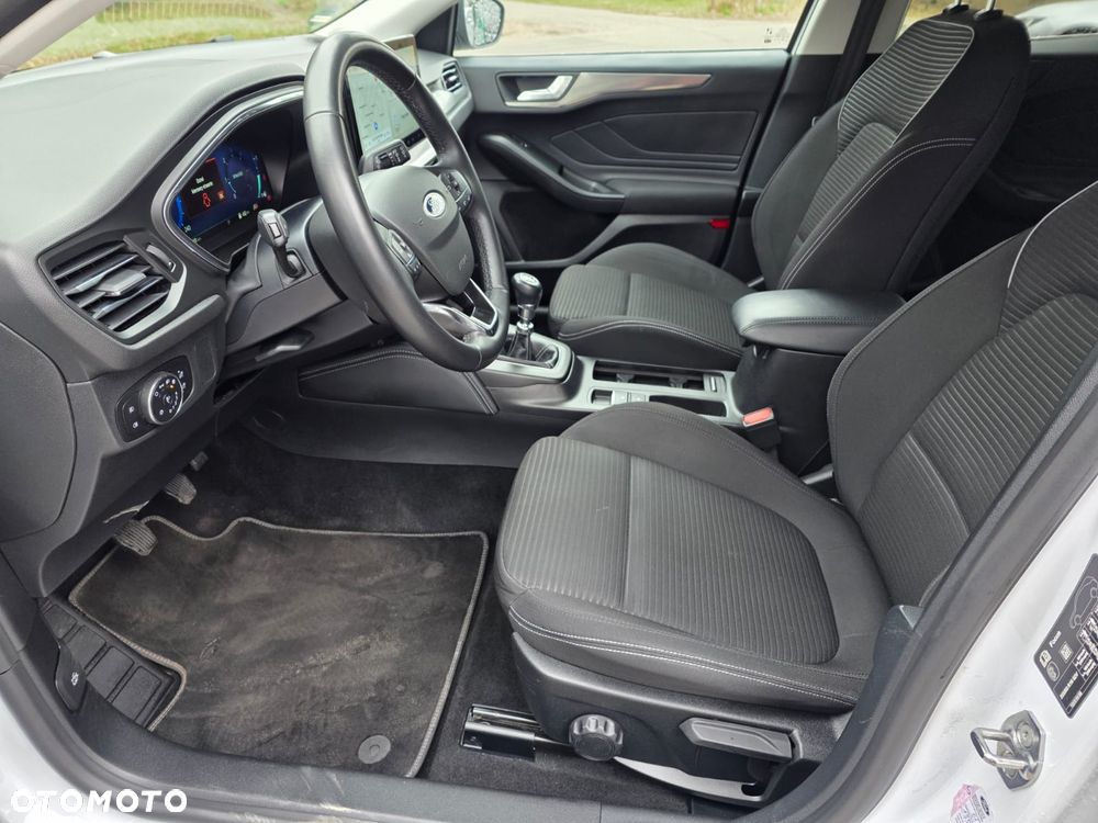 Ford Focus 1.5 EcoBlue STart-Stopp-System TITANIUM X - 17