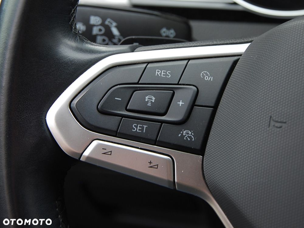 Volkswagen Passat 2.0 TDI EVO Business DSG - 31