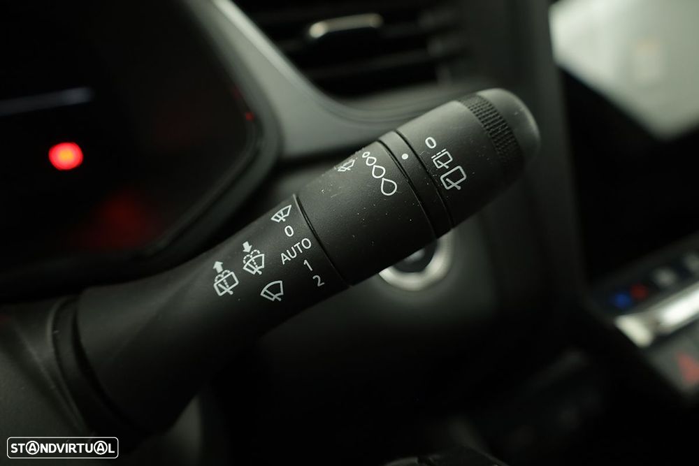 Renault Captur 1.0 TCe Techno Bi-Fuel - 17