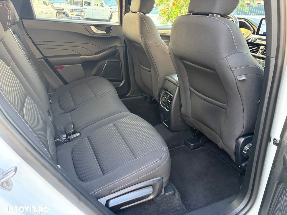 Ford Kuga 2.5 Duratec FHEV AWD Titanium - 34