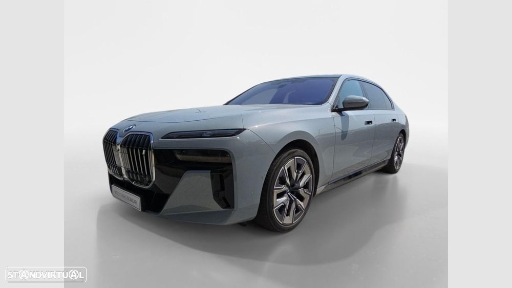 BMW i7 xDrive60 Pack Desportivo M - 1