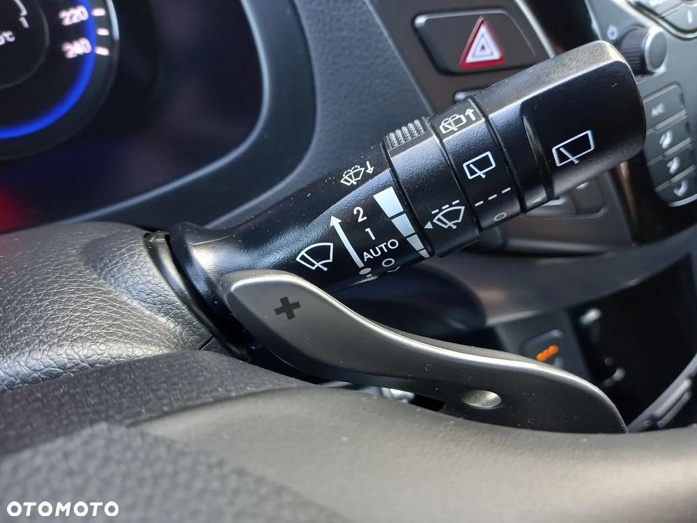 Hyundai i40 Kombi 2.0 Automatik Premium - 32