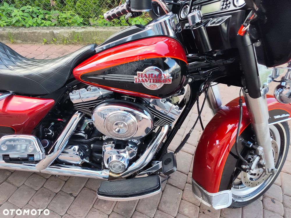 Harley-Davidson FLHTCU Ultra - 4