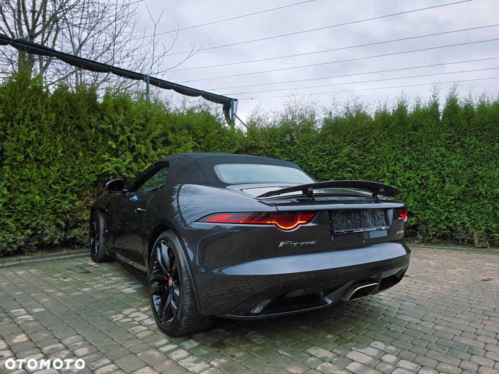 Jaguar F-Type P300 R-Dynamic - 5