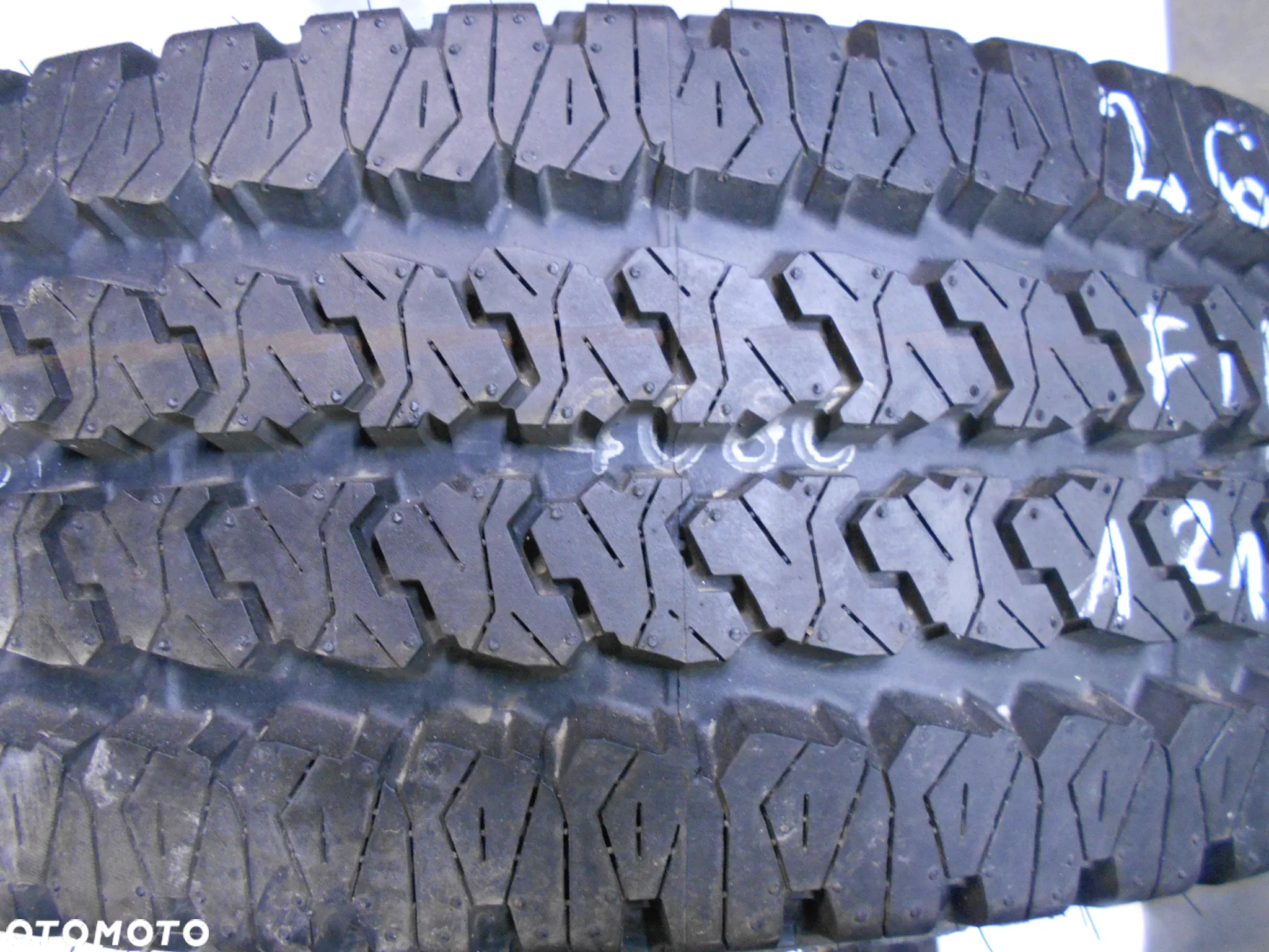 OPONA POJEDYNKA 265/70R17 FIRESTONE TRANSFORCE AT DOT 1418 13MM - 2