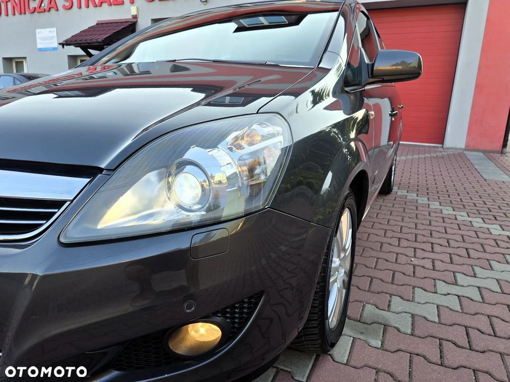 Opel Zafira 1.8 Innovation 110 Jahre - 14