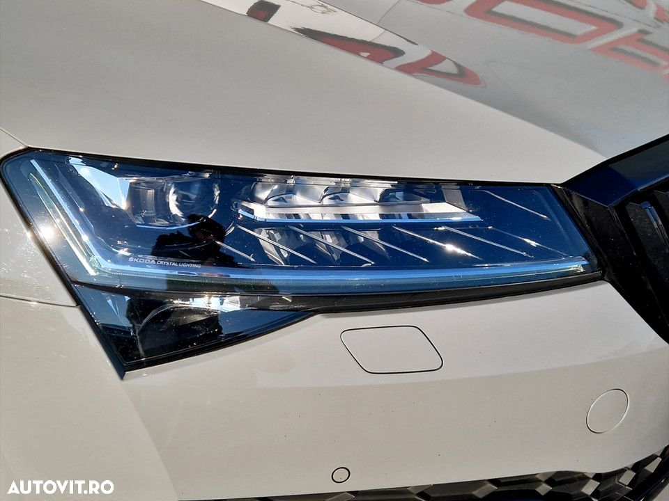 Skoda Superb 2.0 TDI DSG Sportline - 9